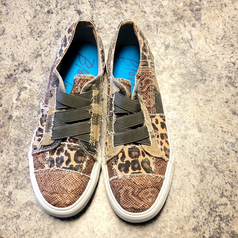 Womens Blowfish